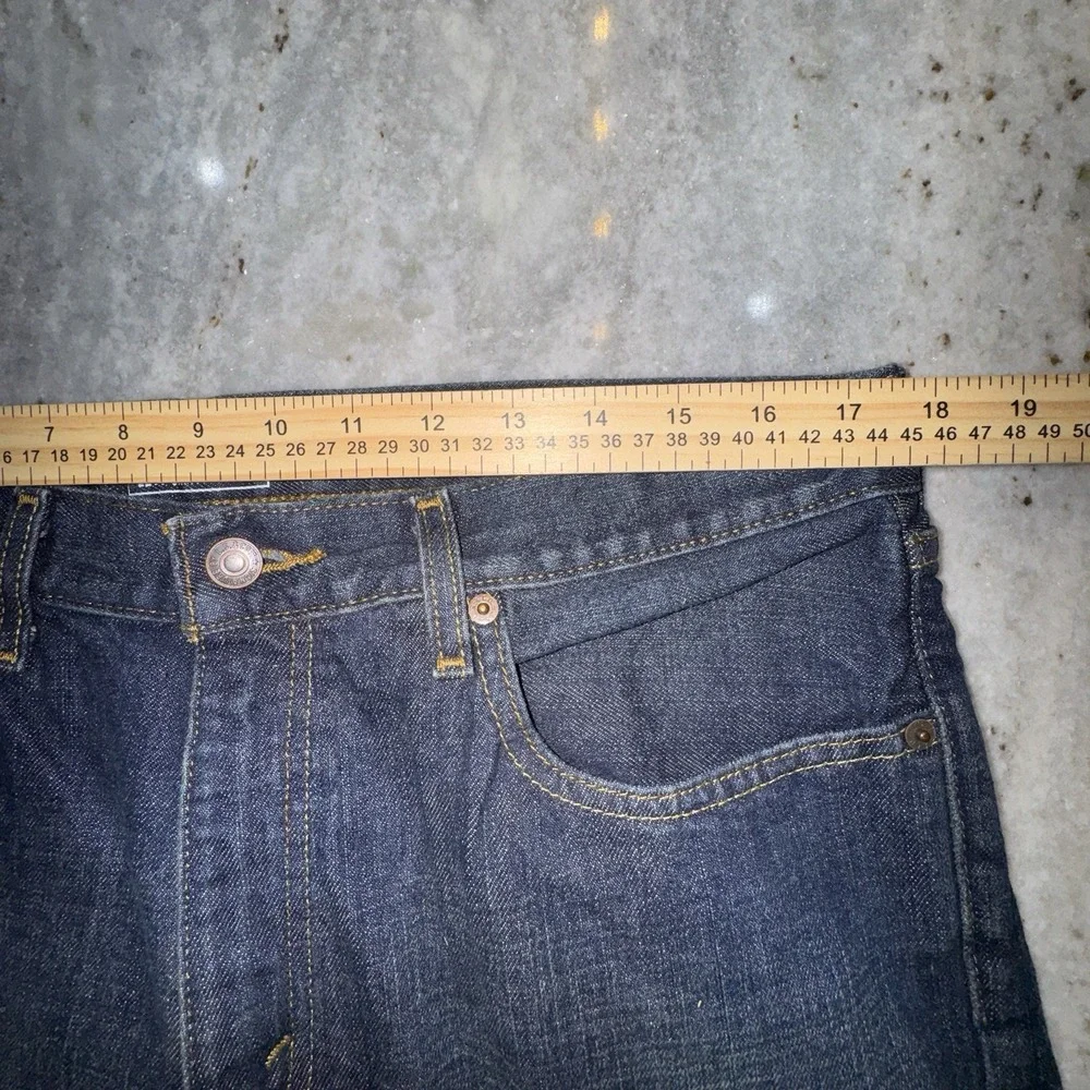 Levi Strauss Men's 34x30** Straight Leg Dark Wash Jeans Casual Work Western